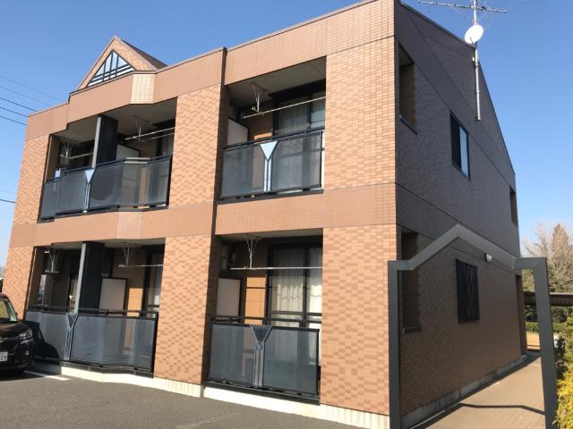 グリーンフォレスト 外観写真（昼）