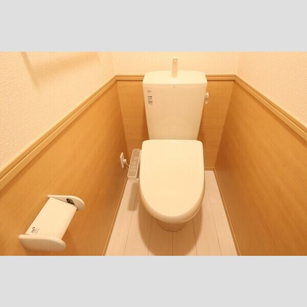 リヴェール303号室 温水洗浄暖房便座