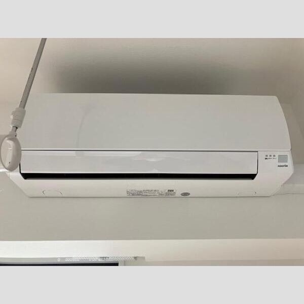 Alivis一之江904号室 リビング