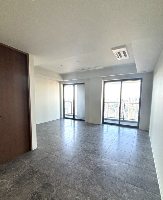 ＷＯＲＬＤ　ＴＯＷＥＲ　ＲＥＳＩＤＥＮＣＥ 2025年12月撮影