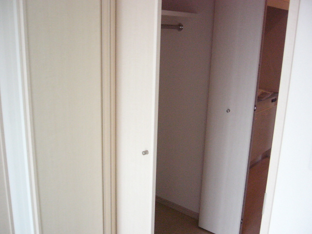 インテグラ小泉Ⅱ0104号室 収納