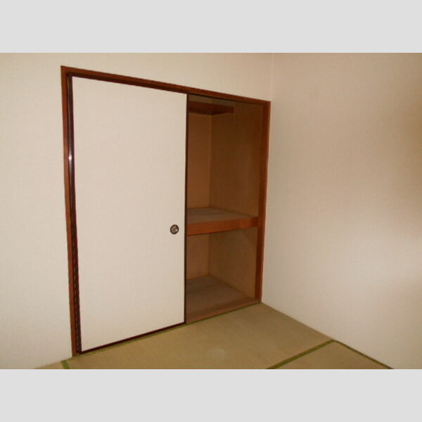 神取ハイツ 収納