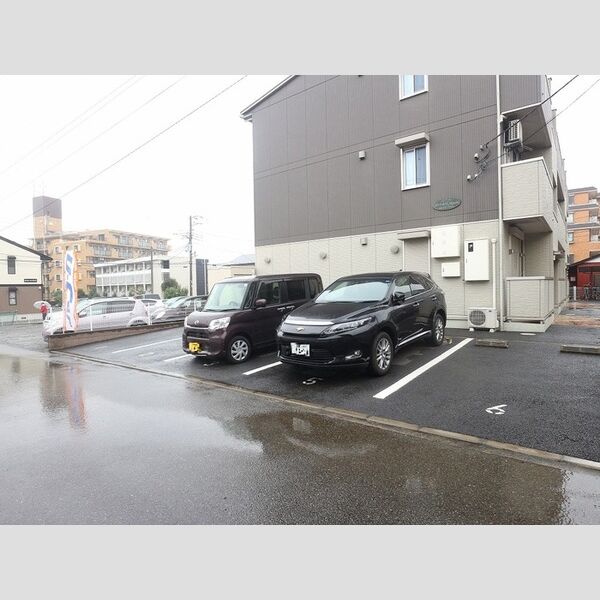 メゾンド・ソレーユHiguchi103号室 駐車場