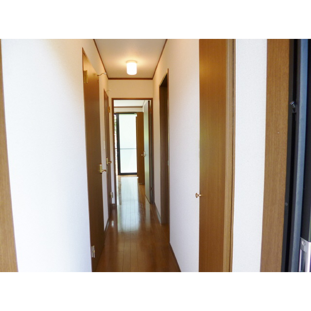 アムール HAPPINESS202号室 内観