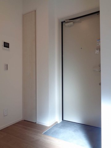 アパートメントＴＳ０２101号室 玄関