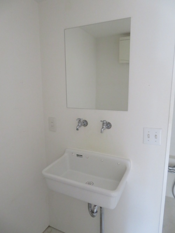 ハウス・カメアリ1階 別のお部屋の写真です