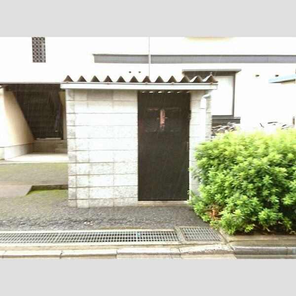 ピュアコート　(3)参番館 専用ゴミ置き場