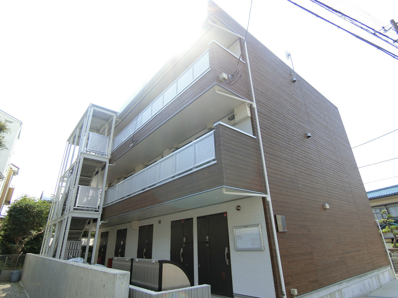 リブリ・ウンレーヴ3階 外観