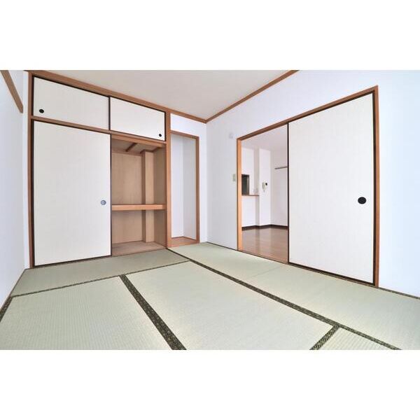 ベルヴェデーレII303号室 リビング