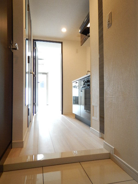 ガーラ・グランディ川崎榎町 きれいな玄関です