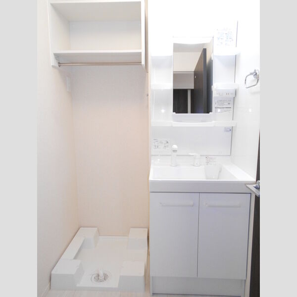 コリーヌ205号室 洗面