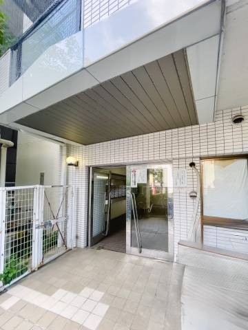 スカイコート西川口第2802号室 エントランス