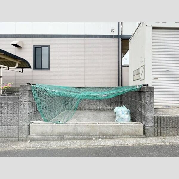 クレールシャンブル　A ゴミ置き場