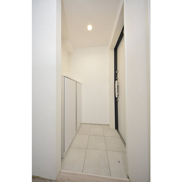 ウィロー板橋本町0401号室 玄関