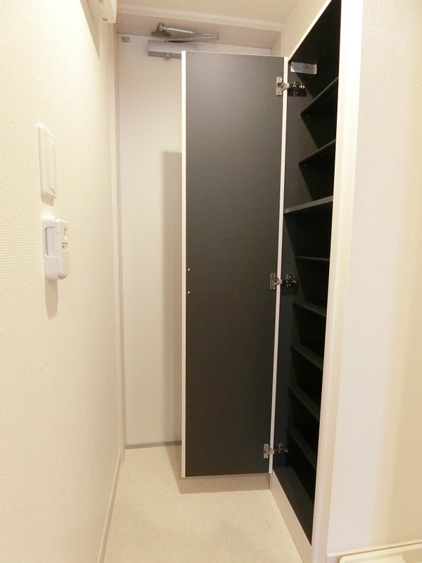 リブリ・サン湘南1階 収納