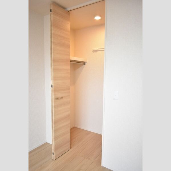 ハーヴェストWEST ウォークインクローゼット