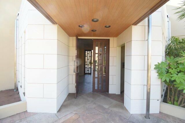 ザ・レギャン１号棟 エントランス