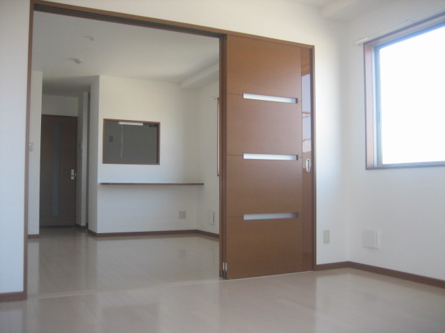 マリンコート富士見0305号室 6帖洋室・2面採光