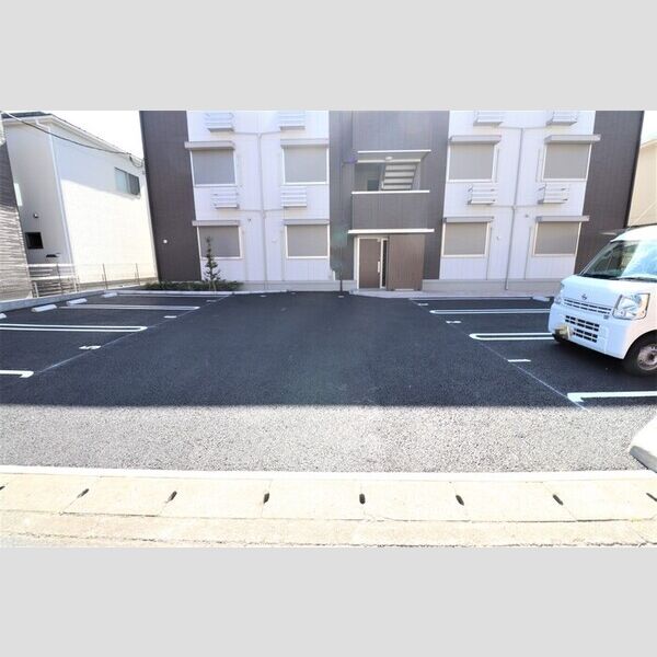 Rio Verde303号室 駐車場