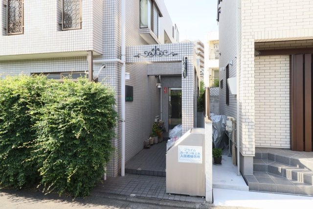 プライムガーデン桜上水 エントランス