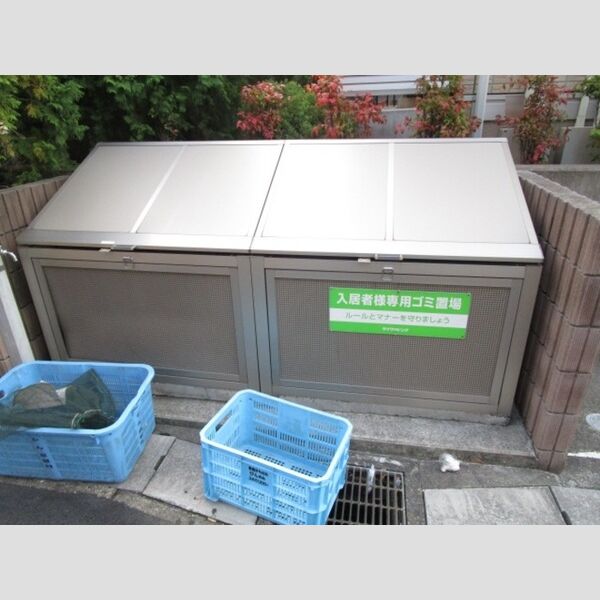 VILLETTA TOKYO BAY 入居者専用ゴミストッカー