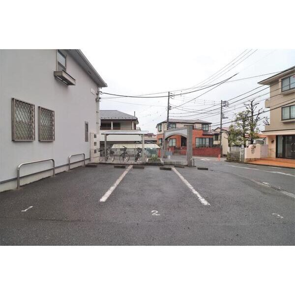 サニーヴィラ102号室 駐車場