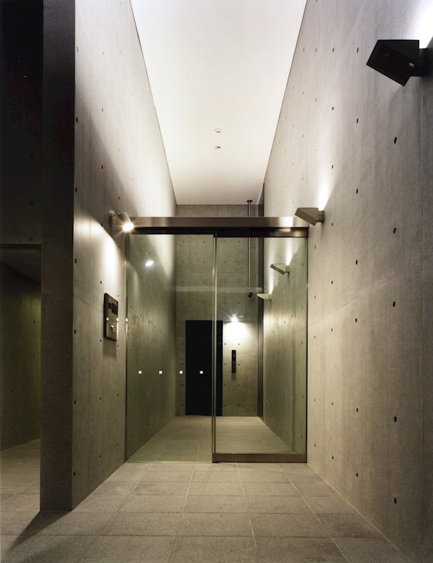 レジディア目黒Ⅲ エントランス