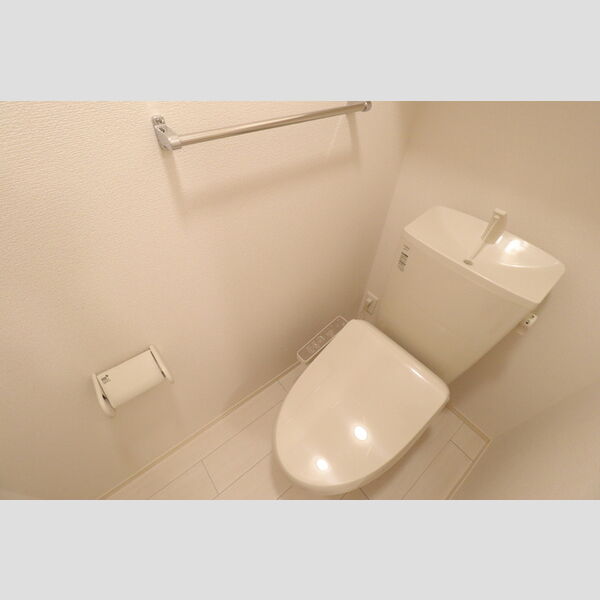 アンリシール・レイク102号室 温水洗浄暖房便座