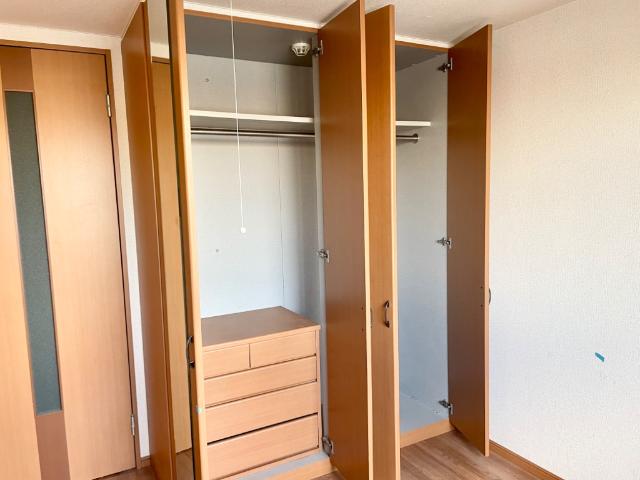 ロイヤルヒルズ宮崎台405号室 収納