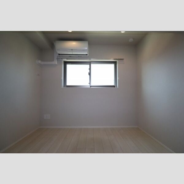 サンジョイアゼロ307号室 洋室5.8帖