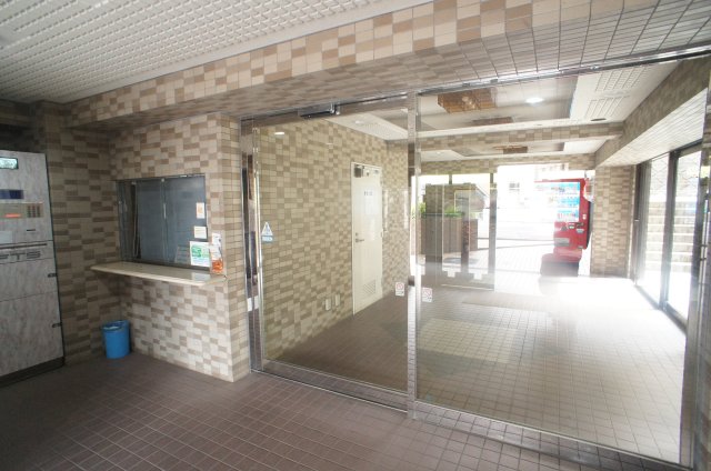 ダイアパレス蘇我 エントランス