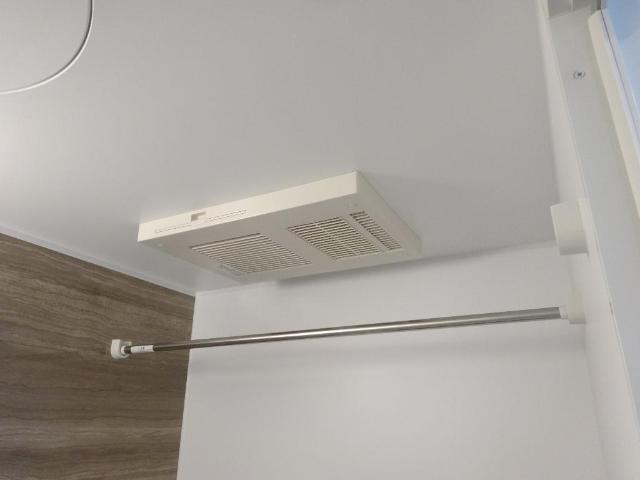 クレイン目白 浴室換気乾燥機