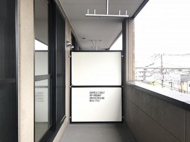 ルミナス砂川七番306号室 ベランダ