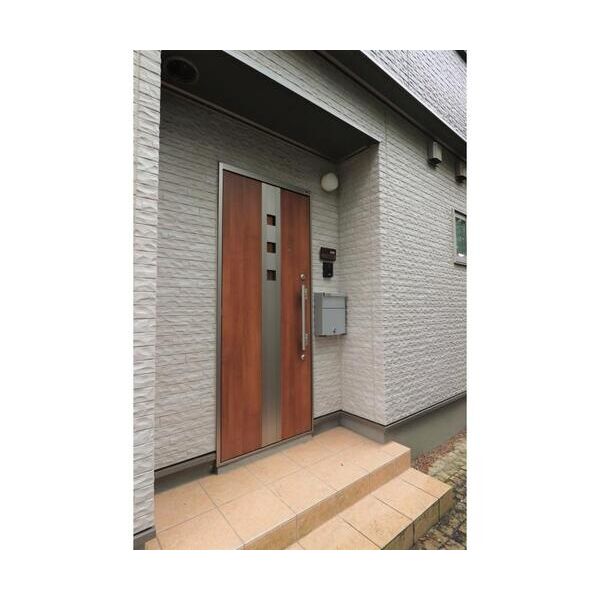 レクエルドB棟 玄関