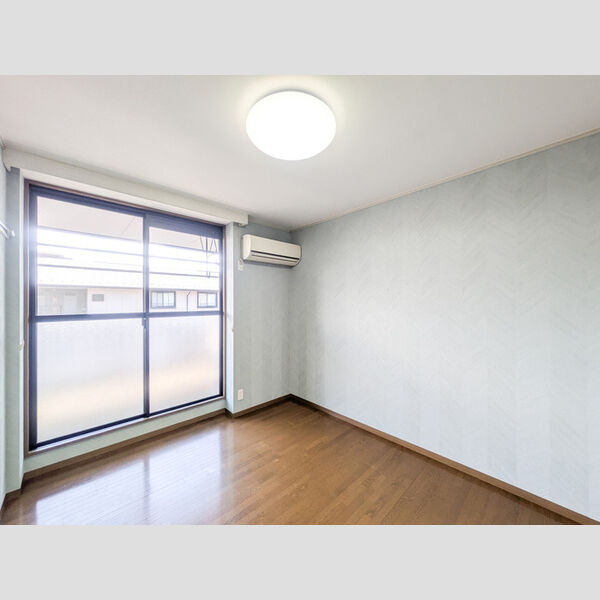 ヴァンベール神山　Ⅱ302号室 洋室