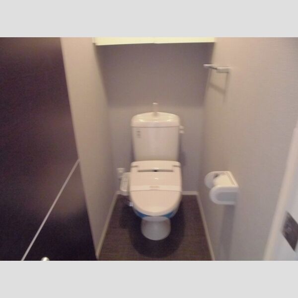 エテルナ瑞江301号室 温水洗浄暖房便座