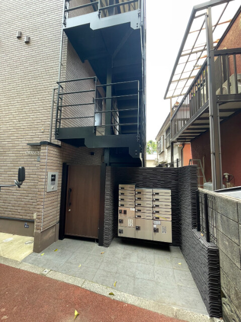 グランクオール北赤羽2階 エントランス