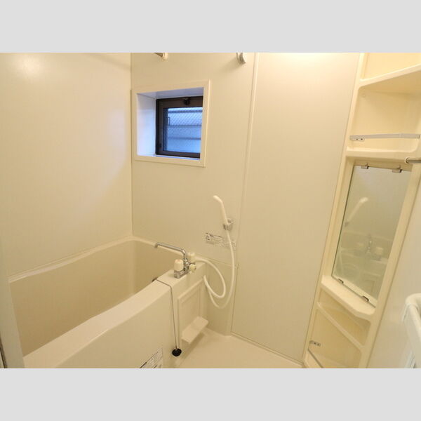 サニーハウス102号室 バス