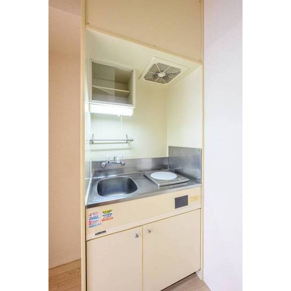 メゾン・ド・クラルテ キッチン