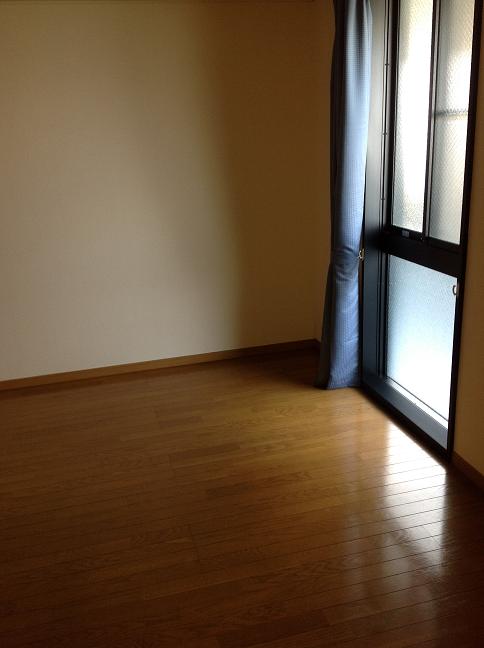 レオパレスパインヒル 寝室