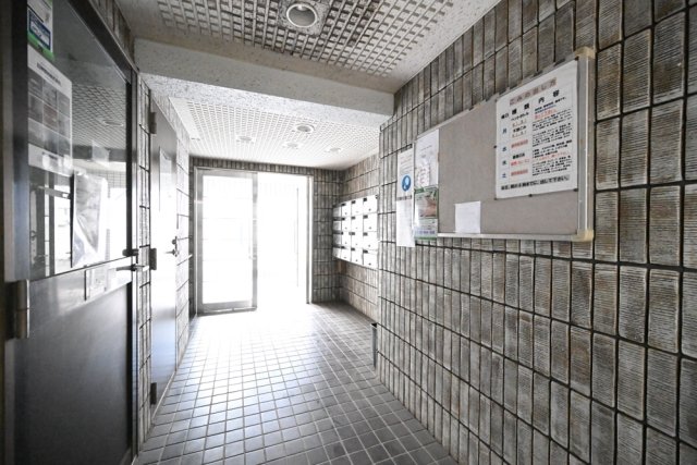 日神パレス赤堤3階 エントランス