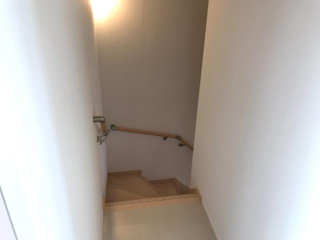 フォレスタ湘南201号室 室内階段