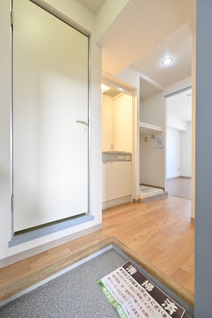 パークハイム駒形 玄関