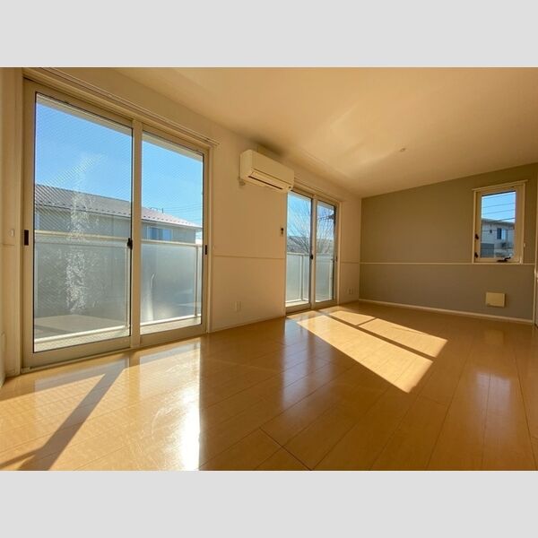 コモレビ大蔵　F201号室 D201号室　LDK