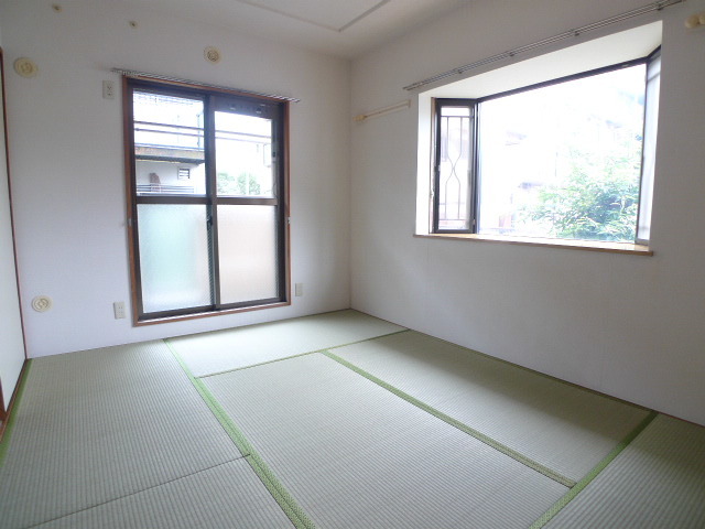 グランシャリオ誠治館0208号室 こちらの写真は同タイプの別の部屋の写真となります。