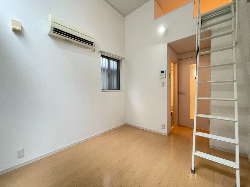 シャイニーソフト新宿御苑1階 部屋その他