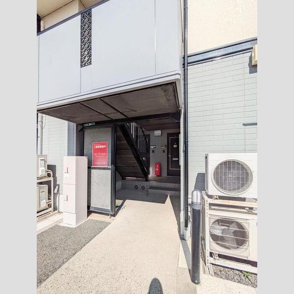 チャコールハイツ　AB エントランス