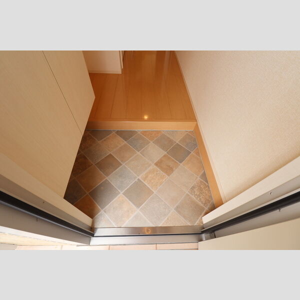 MODAN COURT 和105号室 玄関