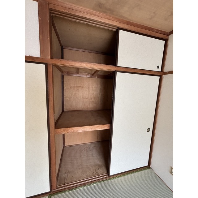 アーバンライフ鵠沼神明 和室押し入れ