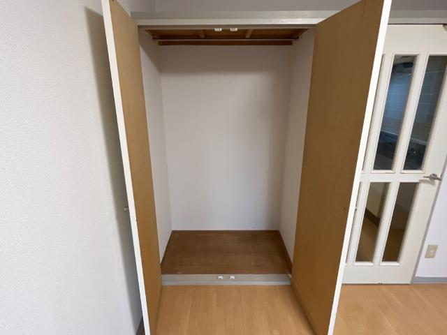 グレースカーサⅢ101号室 収納
